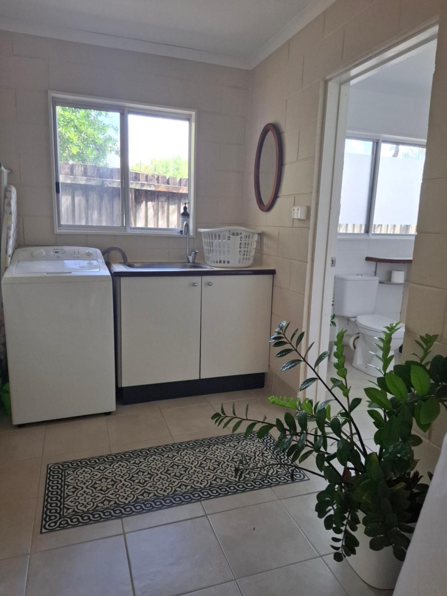 J & Ella'S Holiday House - 2 Bedroom, 2 Bathroom Home คุกทาวน์ ภายนอก รูปภาพ